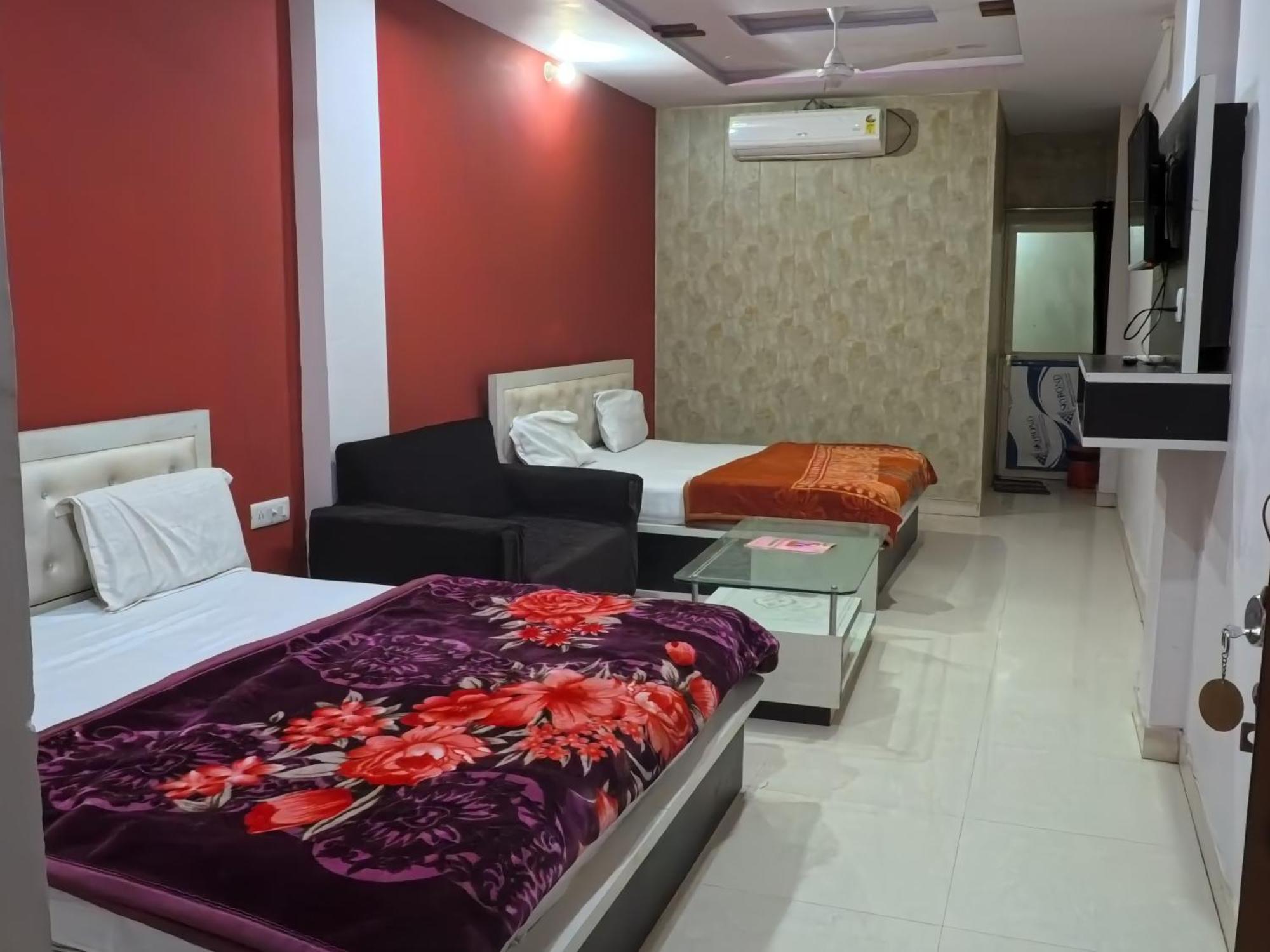 Hotel Aapno Shyam And Restaurant Khatu Экстерьер фото